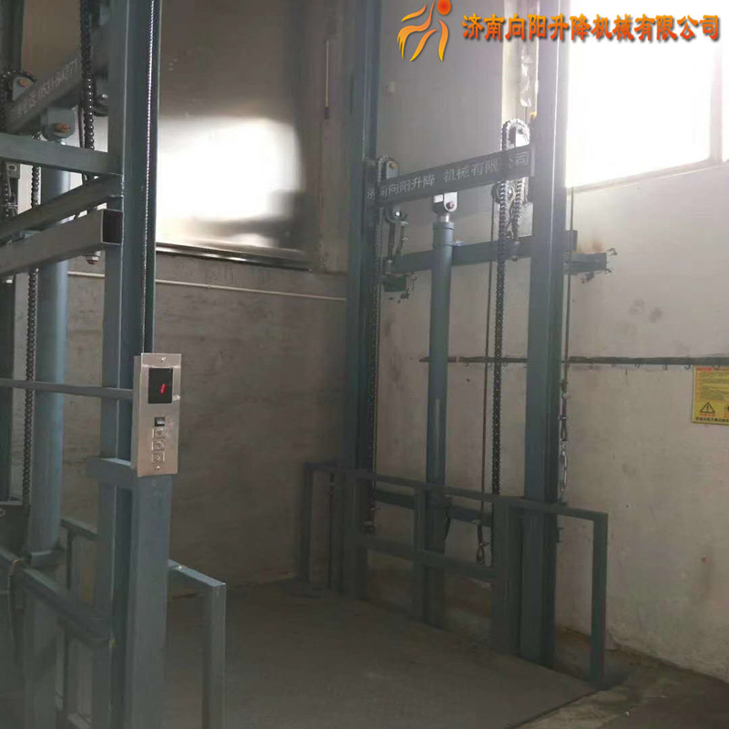 河北石家莊廠房液壓升降貨梯貨物電梯生產(chǎn)定制廠家固定提升機(jī)